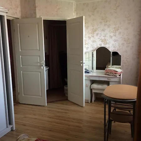 Lana House Vendégház 4*